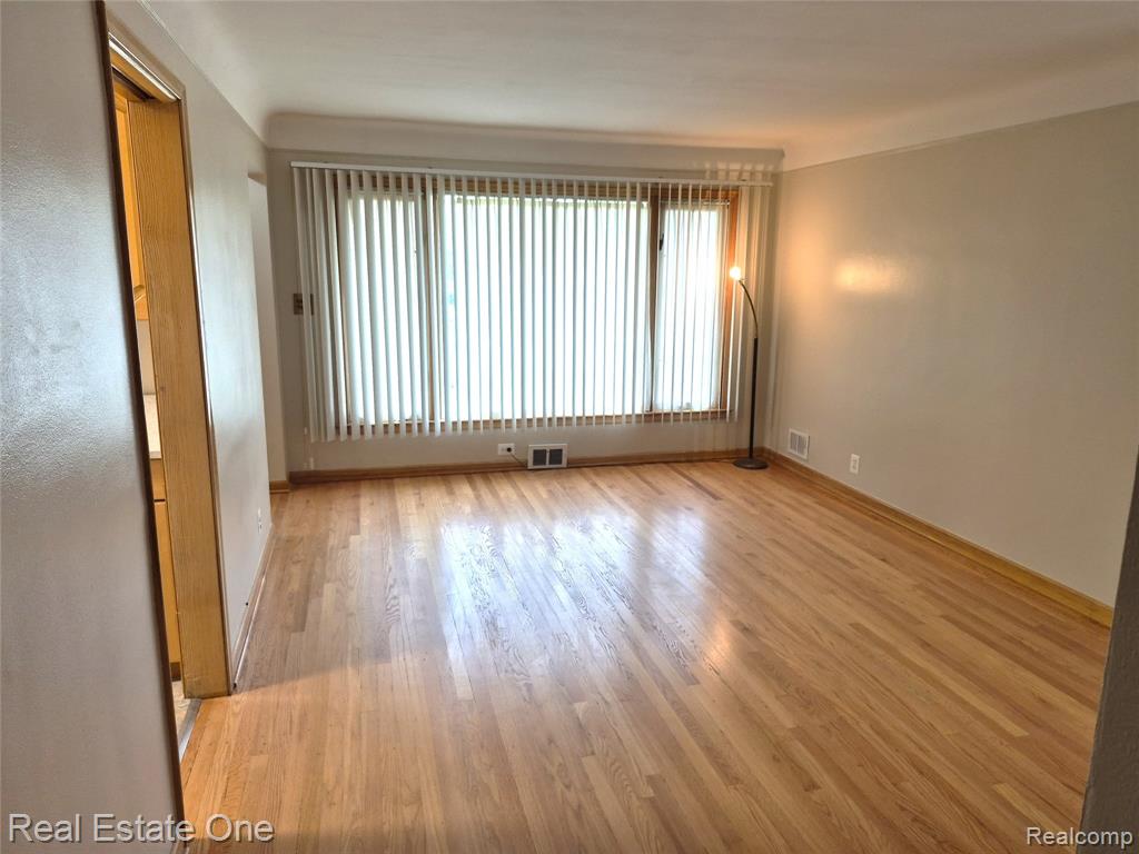 13688 Commonwealth Street, Southgate, MI 48195 — Photo 10