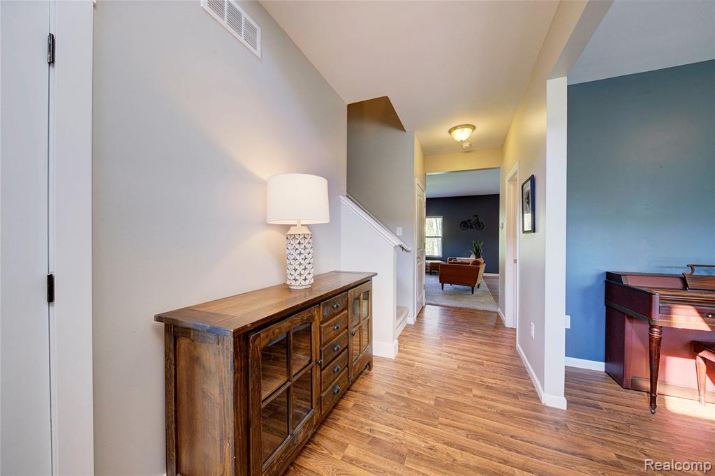9438 Dornoch Trail, Brighton, MI 48114 — Photo 4