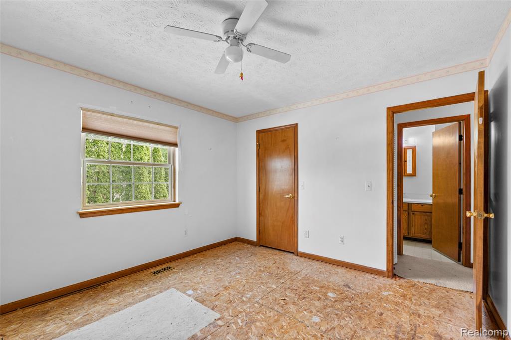 3778 Ponchartrain Drive, Pinckney, MI 48169 — Photo 17