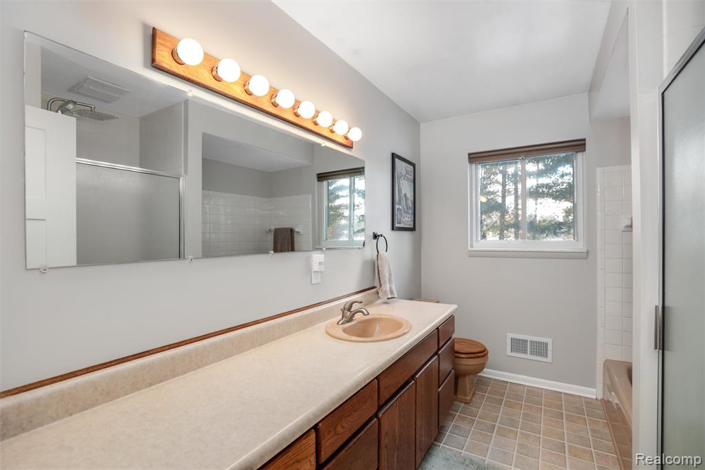 43220 Riggs Road, Van Buren, MI 48111 — Photo 2