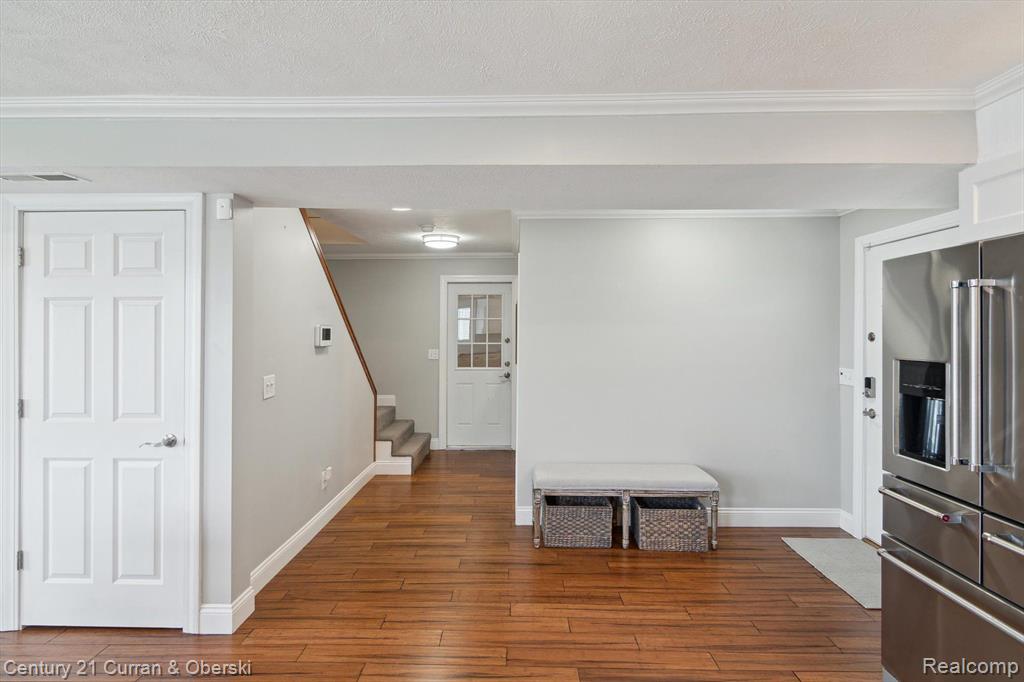 421 EDGEWOOD Drive, Jackson, MI 49201 — Photo 18