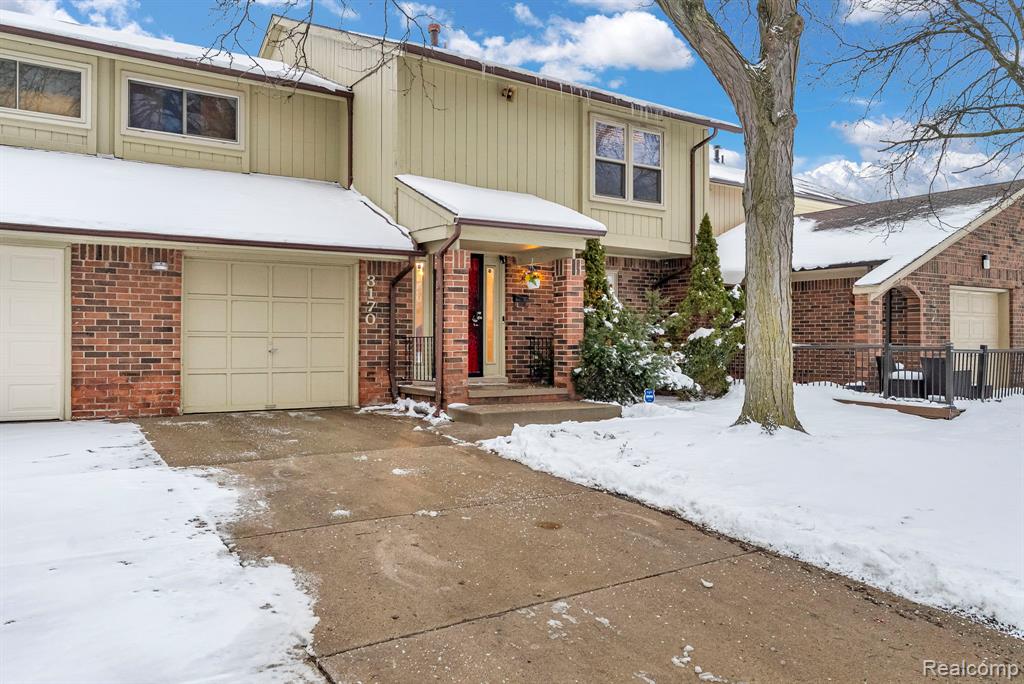 3170 Woods Circle, Detroit, MI 48207 — Photo 2