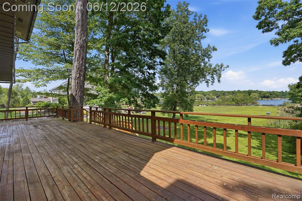 380 Sunset, White Lake, MI 48383 — Photo 31