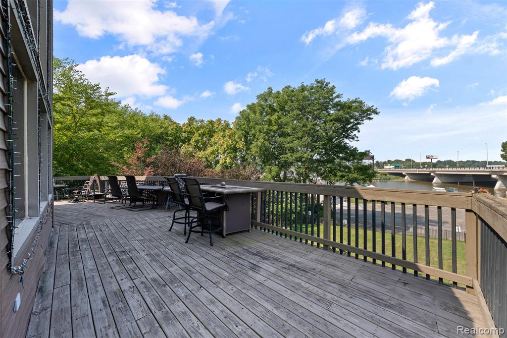 1907 Riverside Drive, Port Huron, MI 48060 — Photo 36