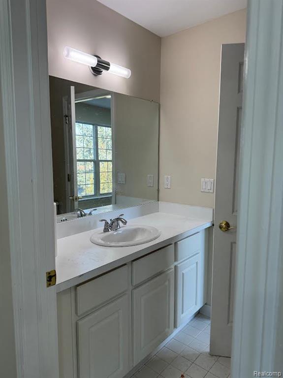 4790 MADDIE Lane, Dearborn, MI 48126 — Photo 18
