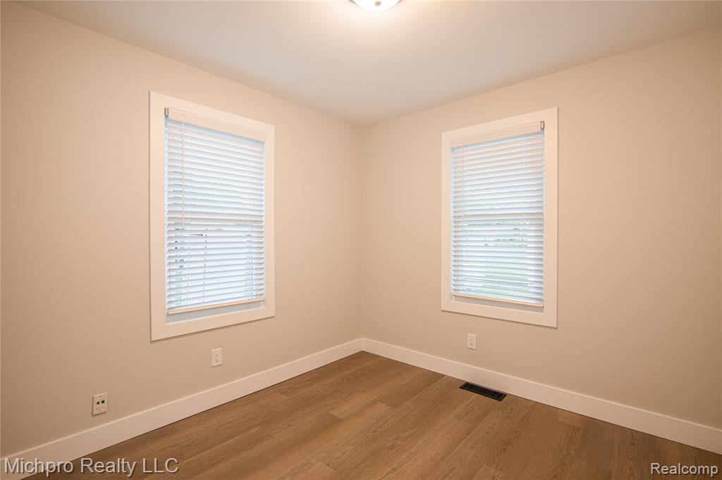 4577 Jerome Road, Clarkston, MI — Photo 17