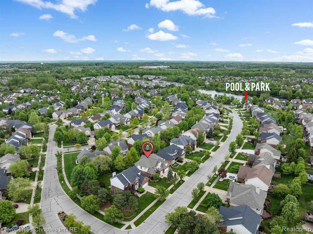 17070 CARRIAGE Way, Northville, MI 48168 — Photo 41