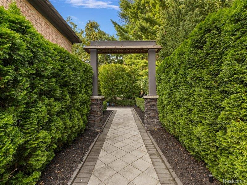 44104 Verona Lane, Northville, MI 48168 — Photo 23
