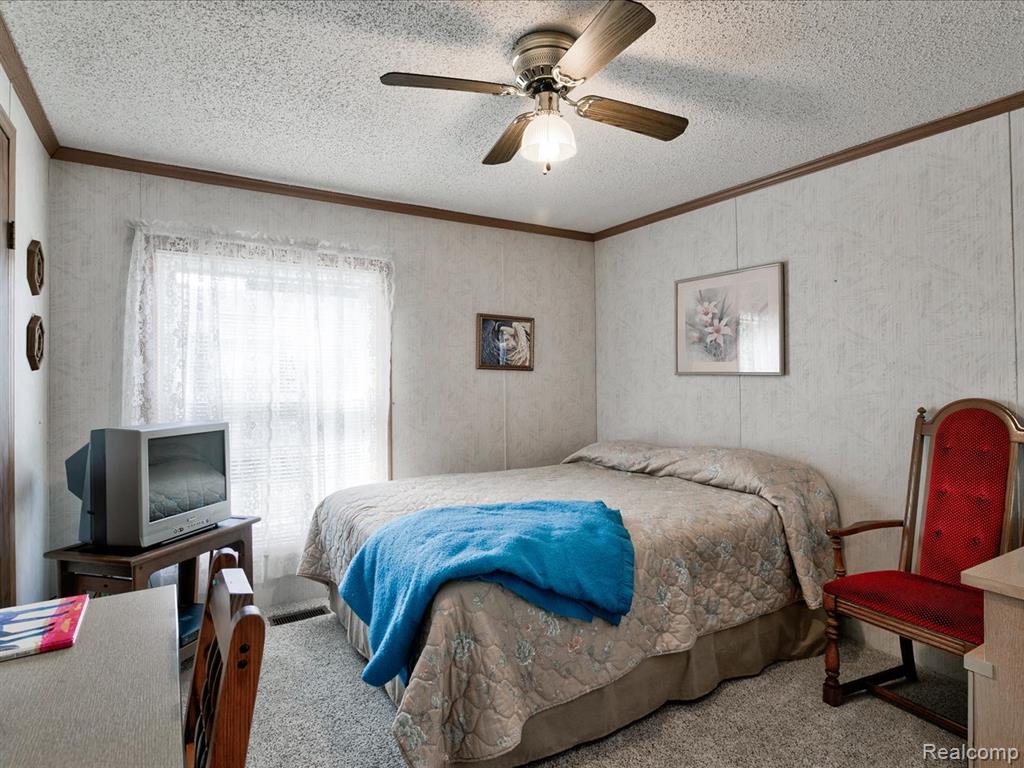 4333 24th Ave #67, Fort Gratiot, MI 48059 — Photo 17