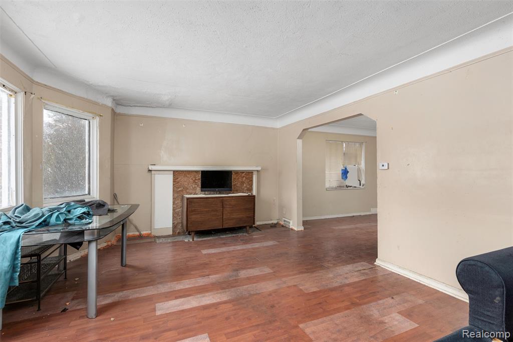 8319 Marlowe Street, Detroit, MI 48228 — Photo 6
