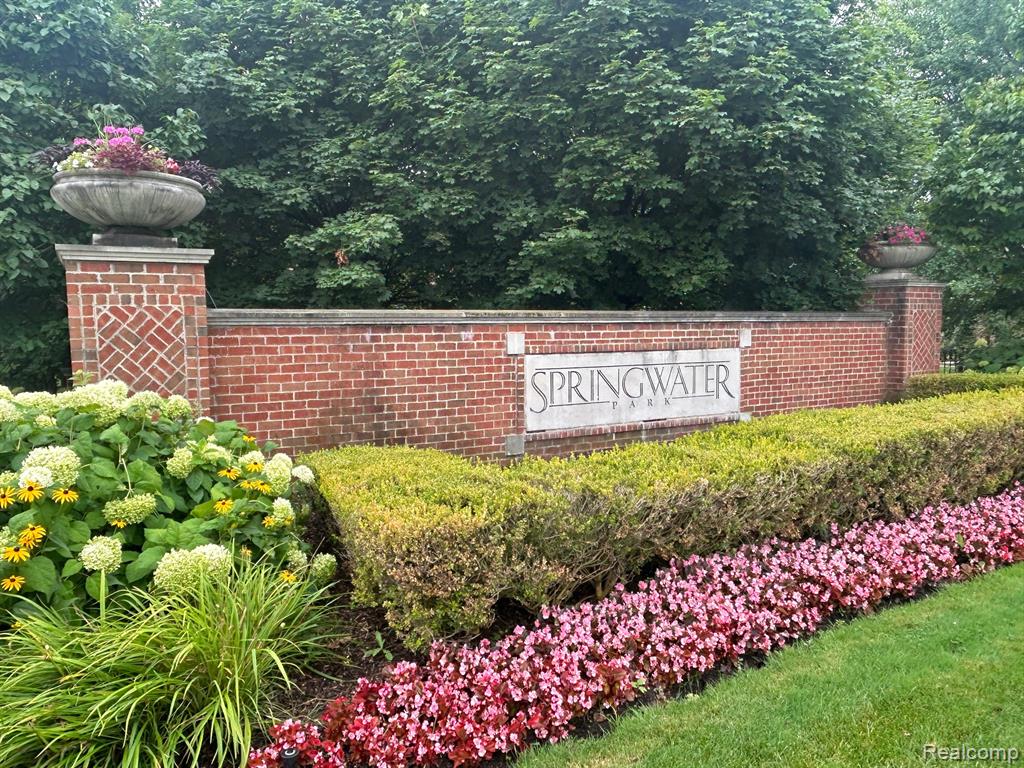 39798 ROCKCREST Circle, Northville, MI — Photo 40