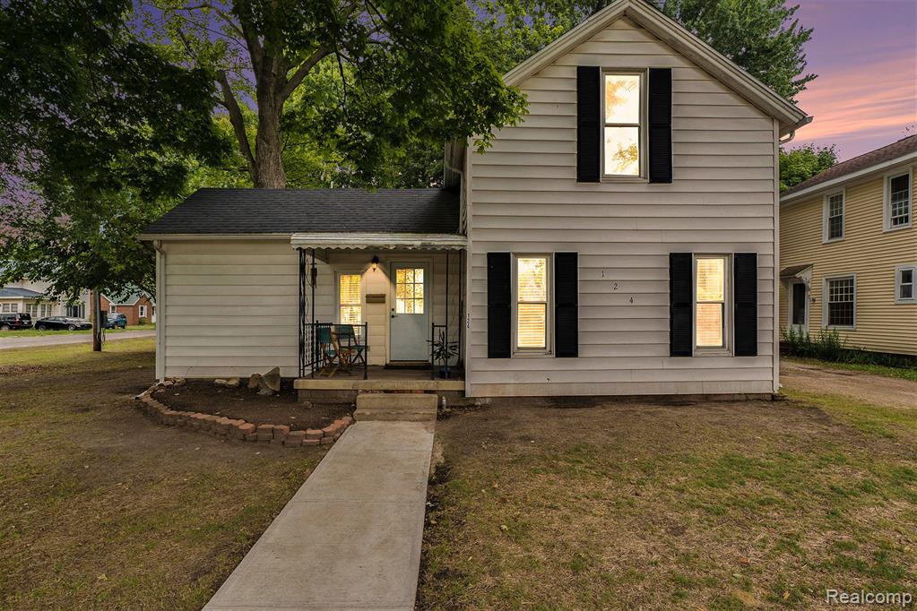 124 N Line Street, Chesaning, MI 48616 — Photo 3