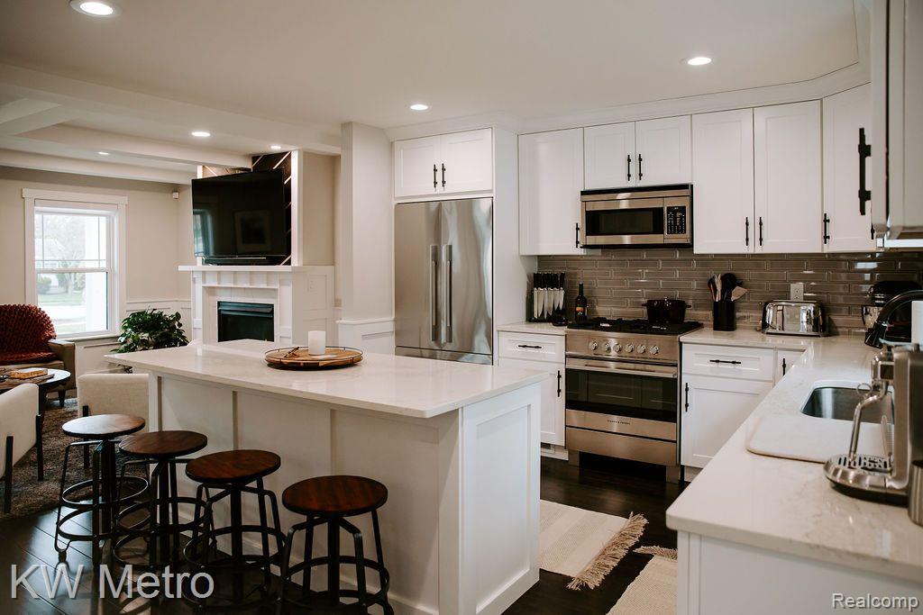 973 ALLEN Drive, Northville, MI 48167 — Photo 12