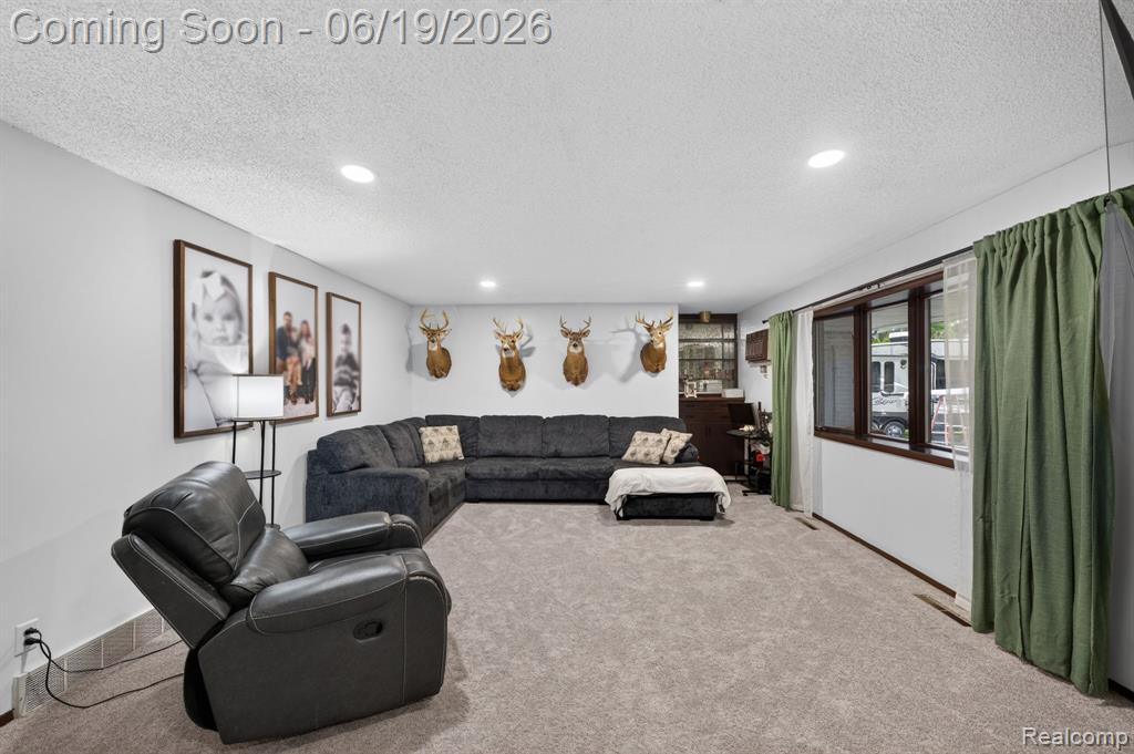 5330 Sheridan Road, Saginaw, MI 48601 — Photo 13