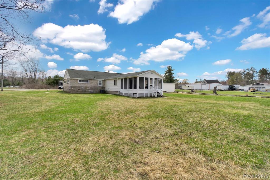 5428 Gratiot Avenue, St. Clair, MI 48079 — Photo 5