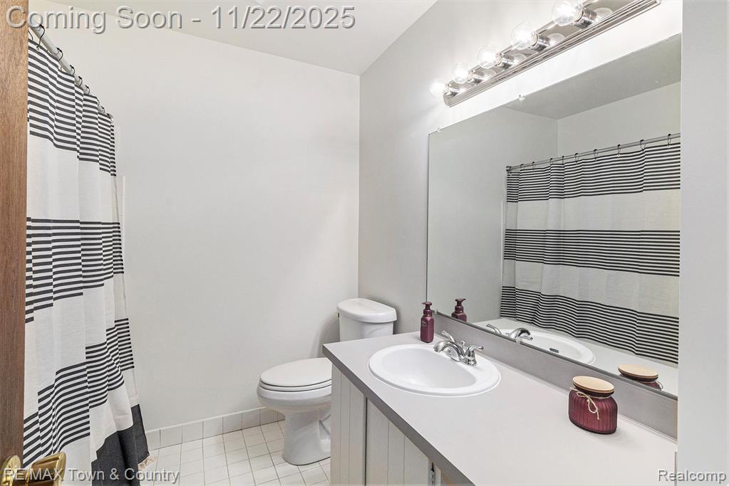 538 Autumn Drive, Flushing, MI 48433 — Photo 18