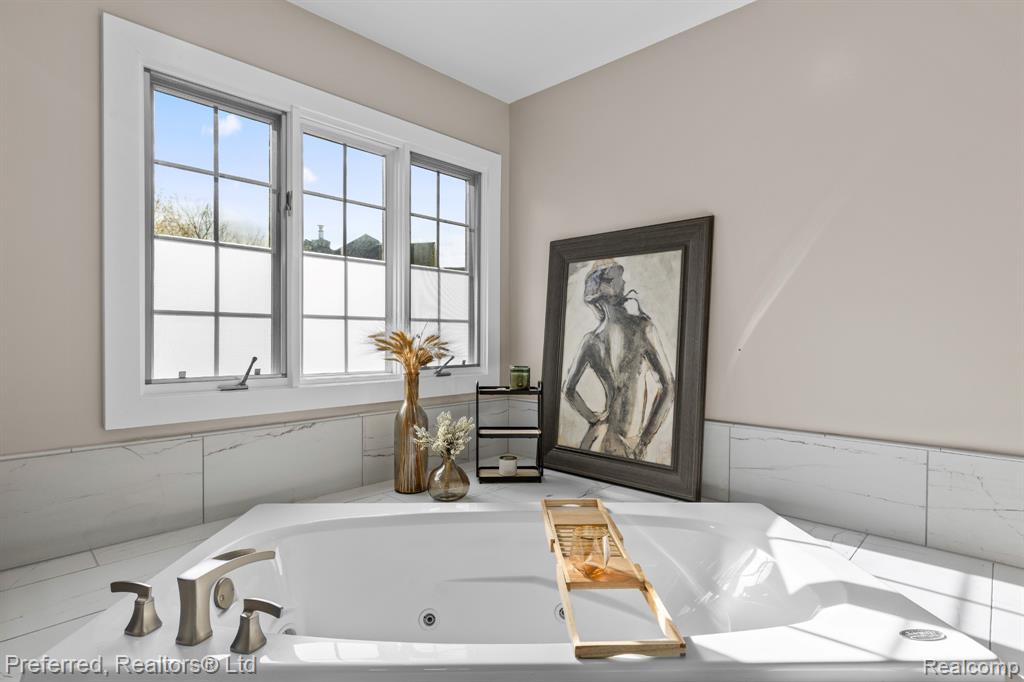 50045 Heron Court, Canton, MI 48187 — Photo 27