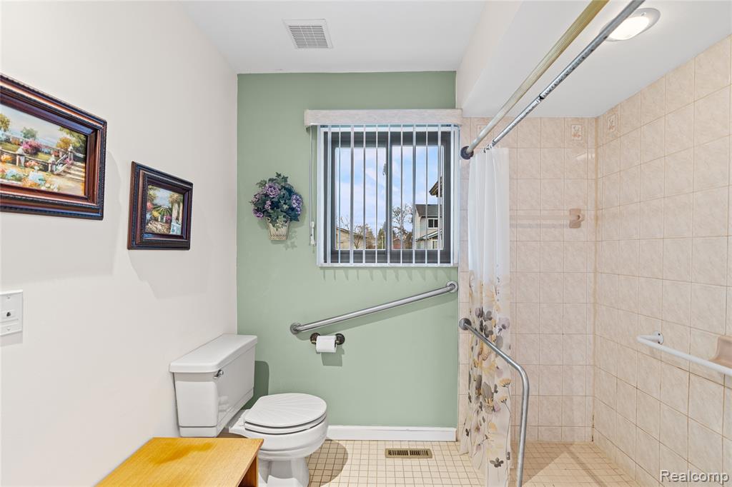 9080 E Lippincott Boulevard, Davison, MI 48423 — Photo 35