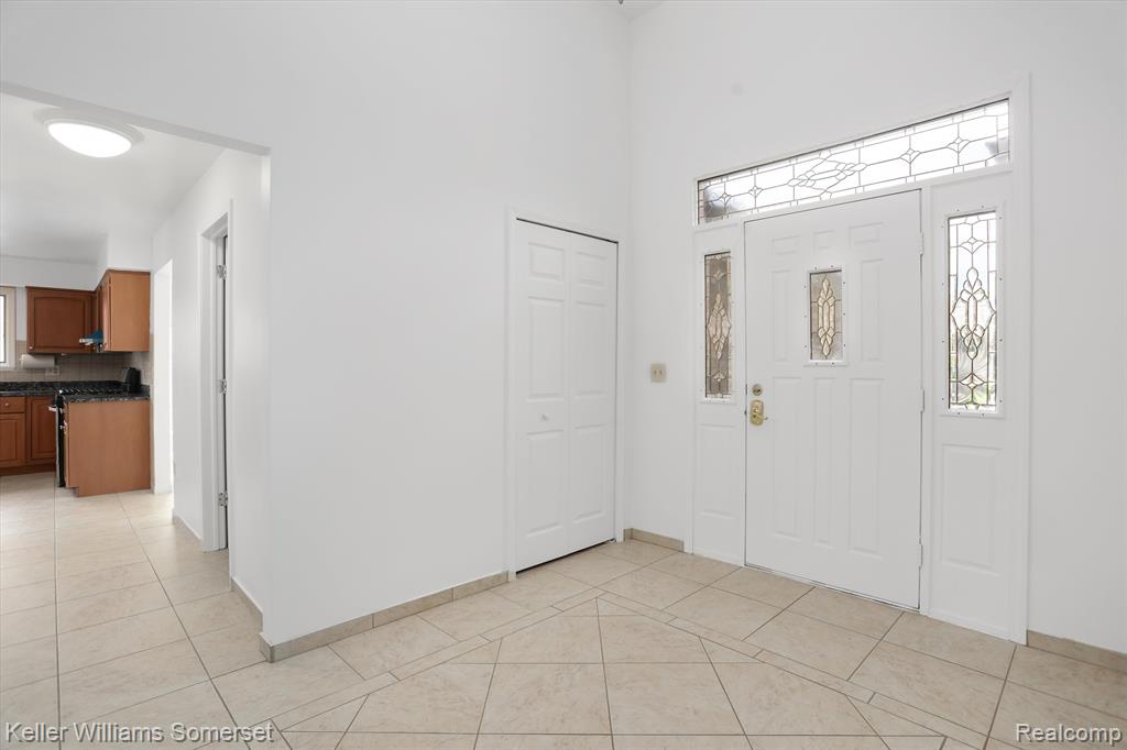 51488 BLUE SPRUCE Drive, Macomb, MI 48042 — Photo 12