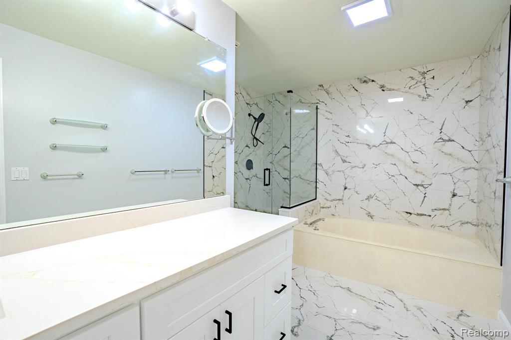 5235 Royal Vale Lane, 70, Dearborn, MI 48126 — Photo 19