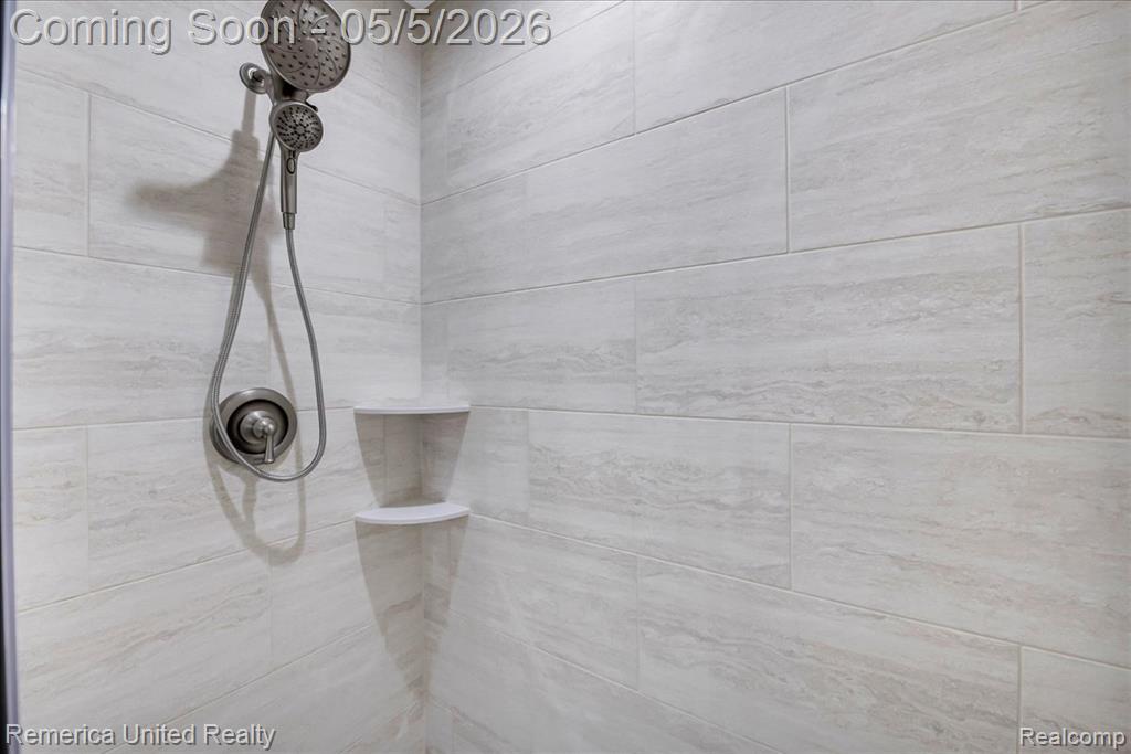 4605 Golf View Drive, Brighton, MI 48116 — Photo 28