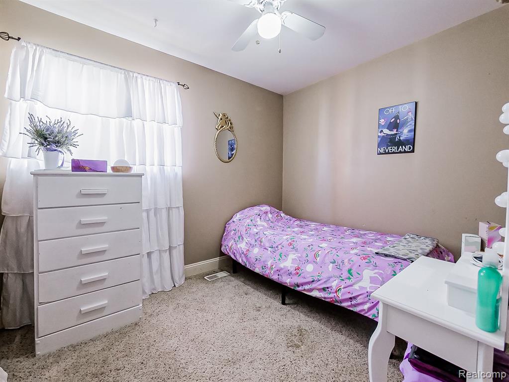 853 ADELAIDE Drive, Wolverine Lake, MI 48390 — Photo 14