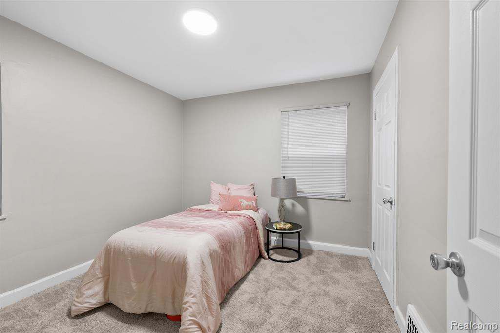 991 COOLIDGE, River Rouge, MI 48218 — Photo 22