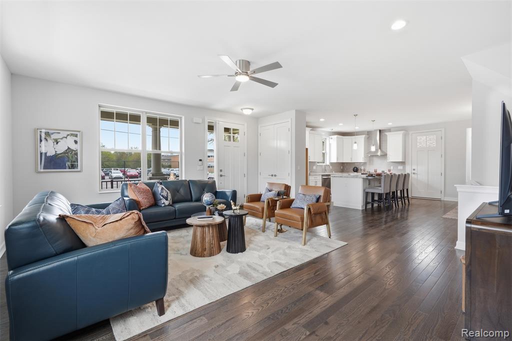 1361 Canfield Street - Photo 4
