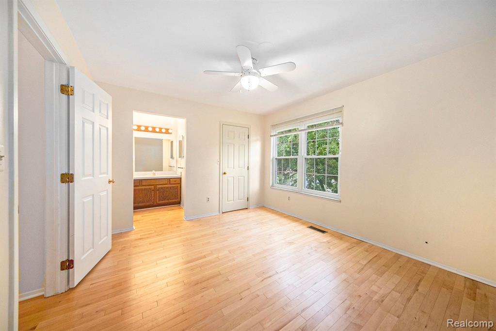 3510 BURBANK Drive, Ann Arbor, MI 48105 — Photo 18