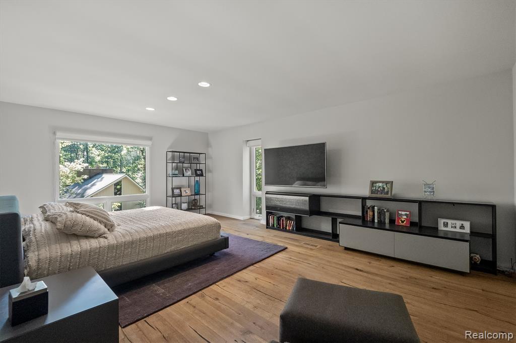 7371 Lindenmere Drive, Bloomfield Hills, MI 48301 — Photo 23