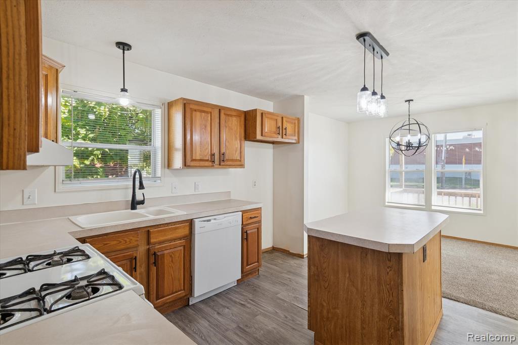 4004 Howe Road, Wayne, MI 48184 — Photo 12