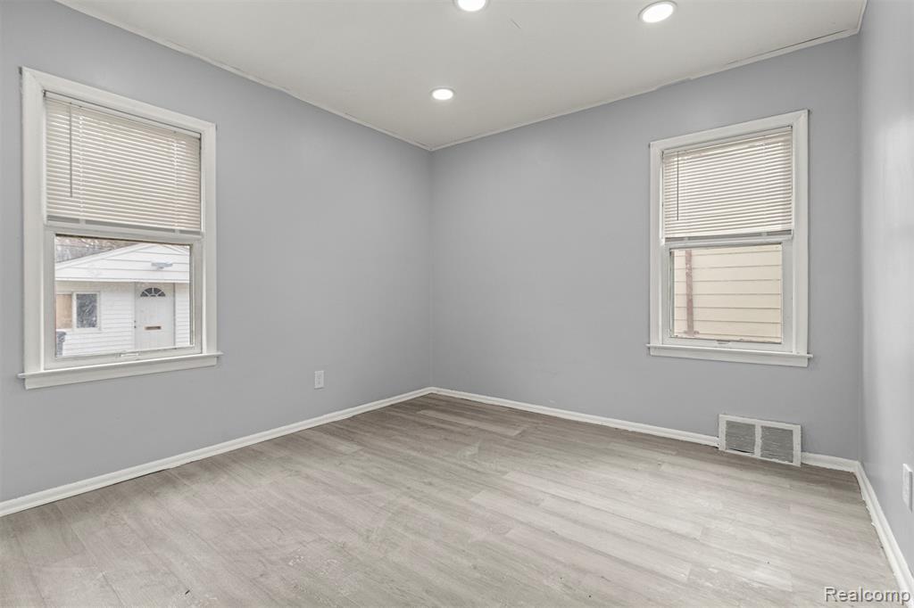 7634 Warwick Street, Detroit, MI 48228 — Photo 19