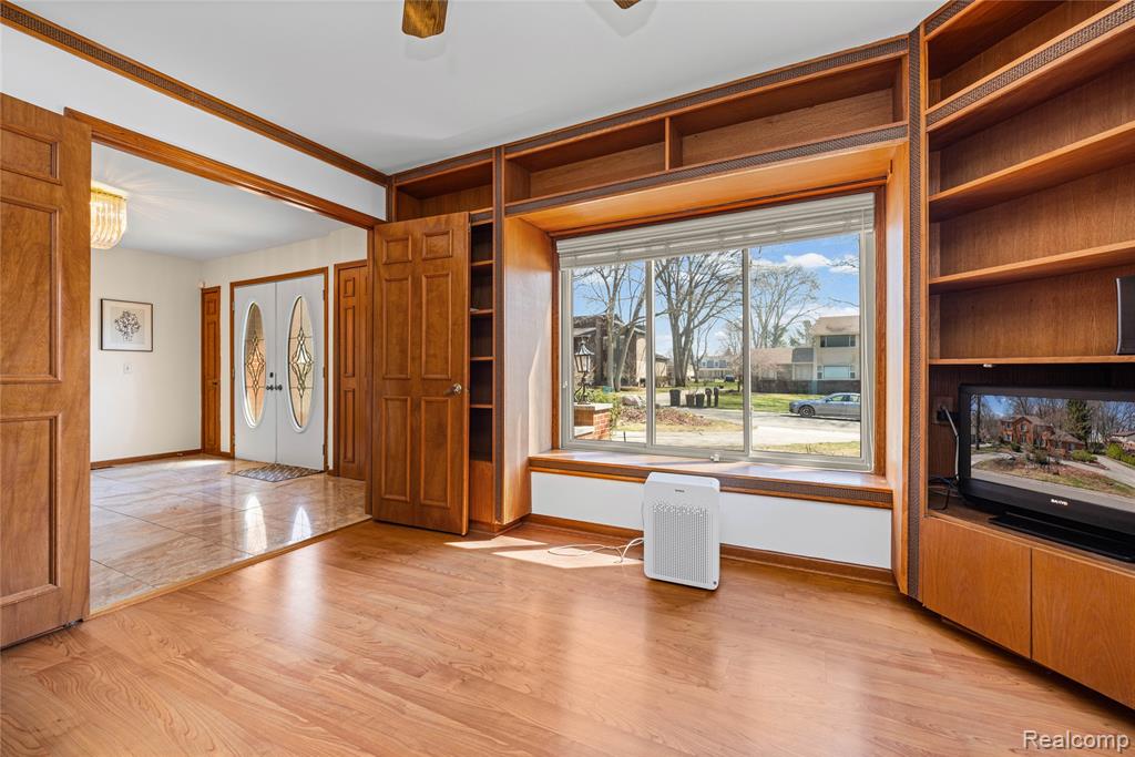 28867 Appleblossom Lane, Farmington, MI 48331 — Photo 14