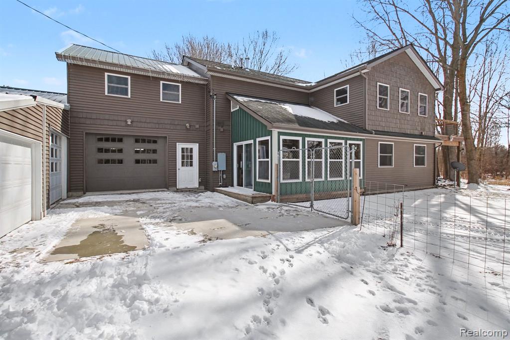 9631 BYRON Road, Howell, MI 48855 — Photo 36