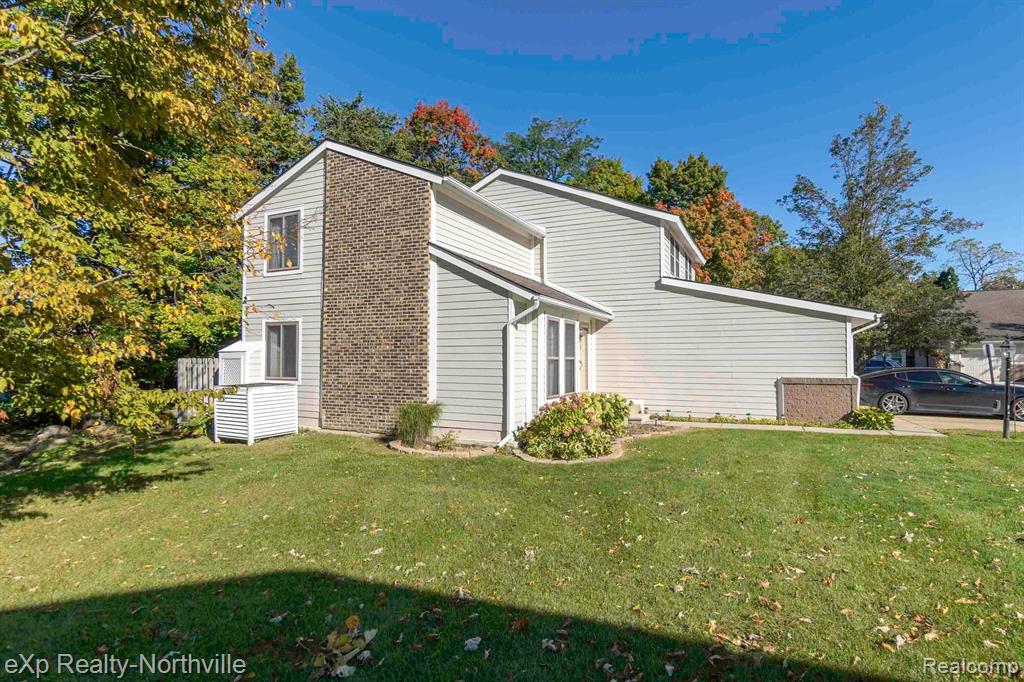 22853 CRANBROOKE Drive, Novi, MI — Photo 3