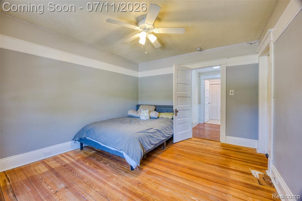 904 N Michigan Avenue, Howell, MI 48843 — Photo 23