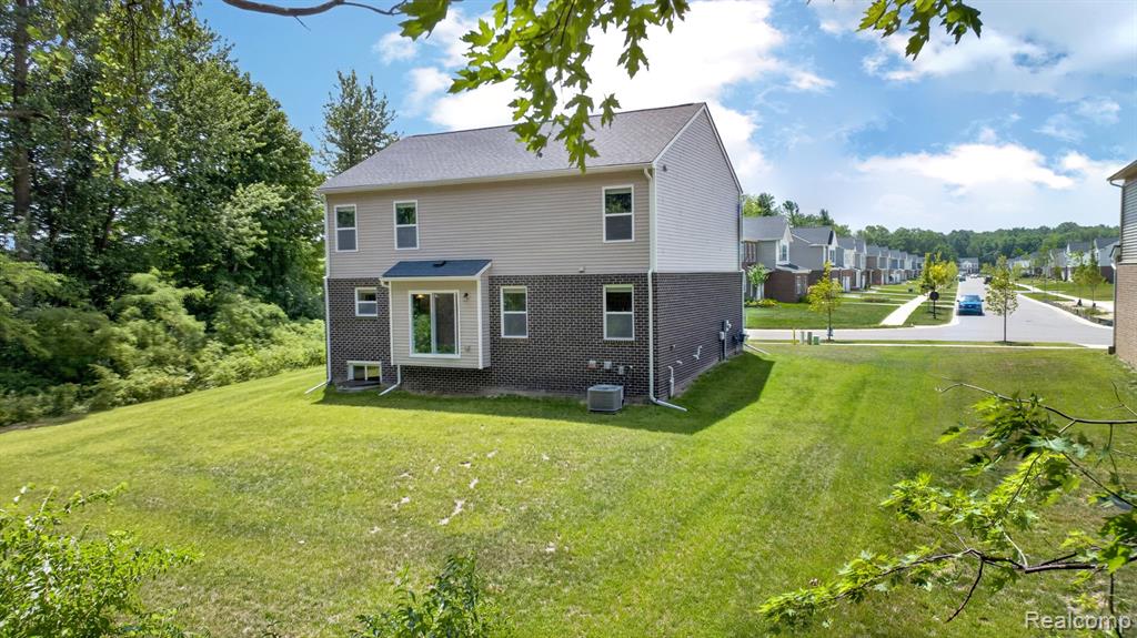 48430 Shagbark Lane, Belleville, MI 48111 — Photo 31