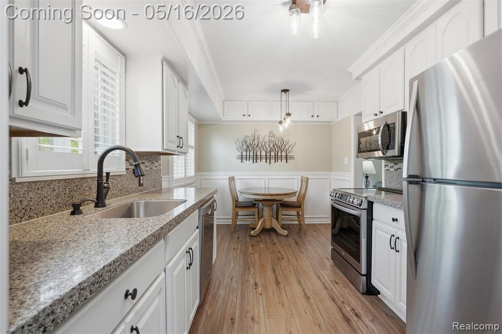 31710 Maplewood Street, Garden City, MI — Photo 4