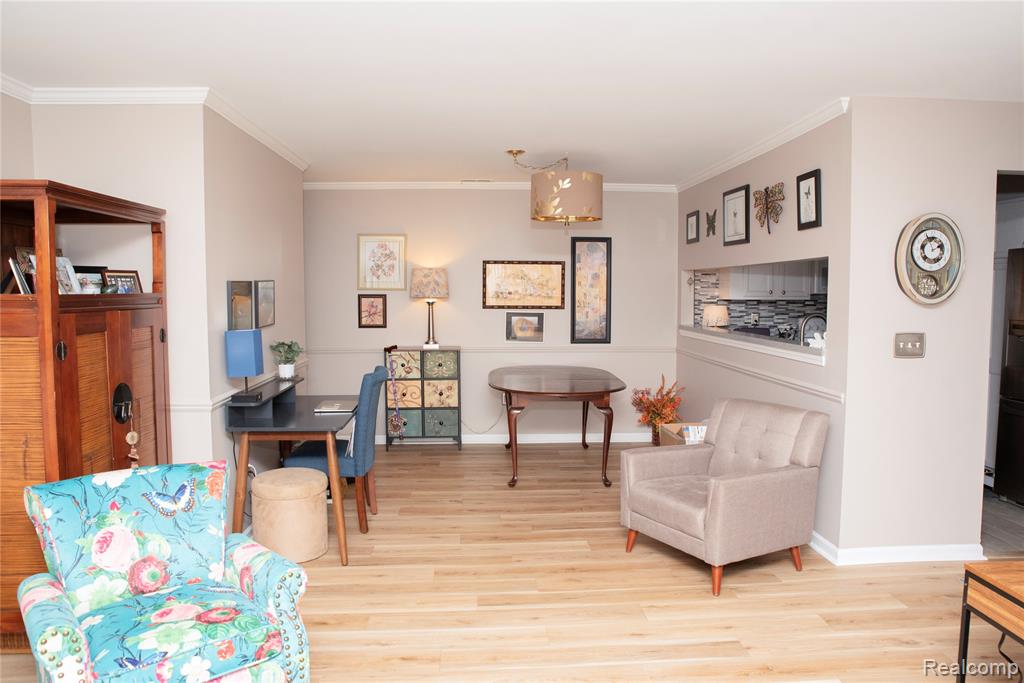 22073 Fairlane Boulevard, Woodhaven, MI 48183 — Photo 4