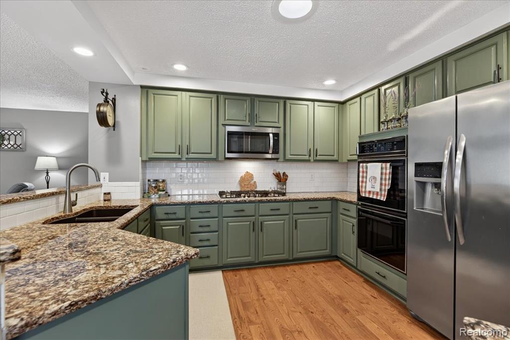 6828 Country Lane Drive, Davisburg, MI 48350 — Photo 8