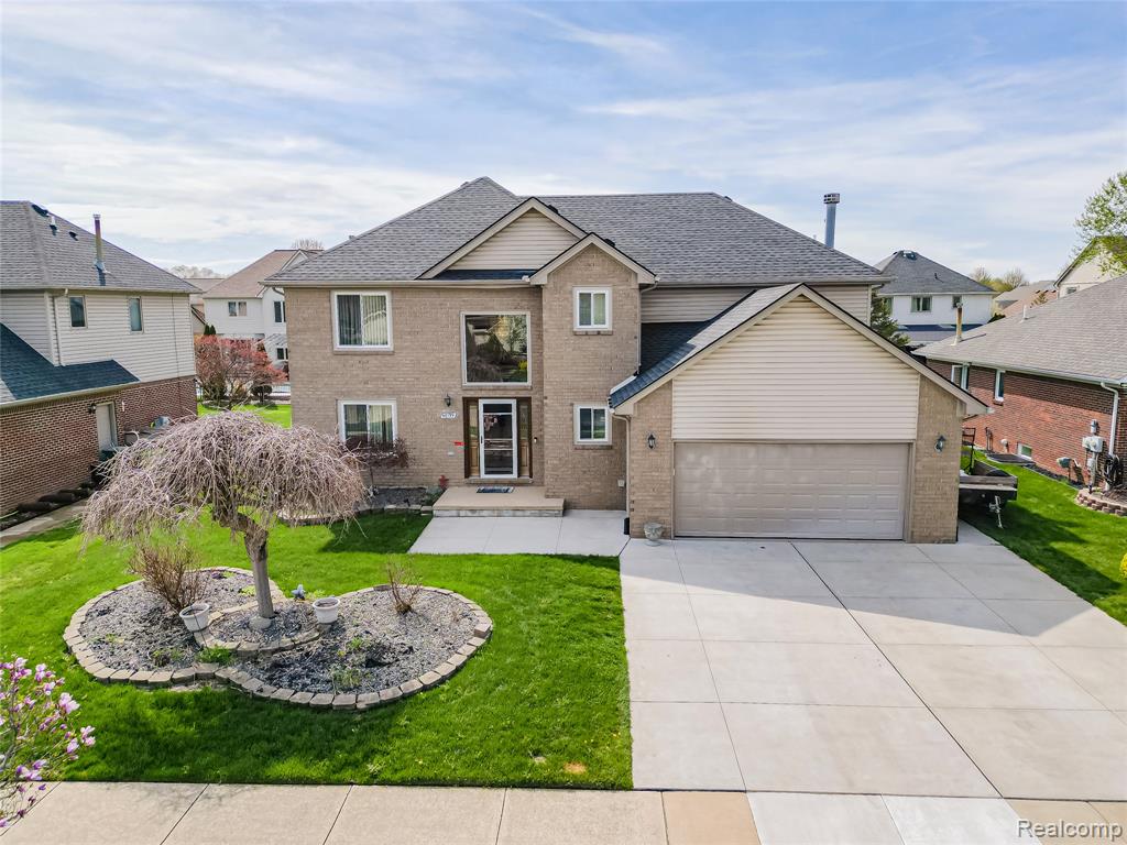 48199 Lafayette Drive, Macomb, MI 48044 — Photo 2
