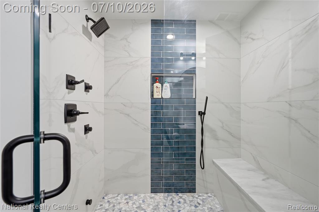 3142 Holburn Court, Oakland, MI — Photo 41