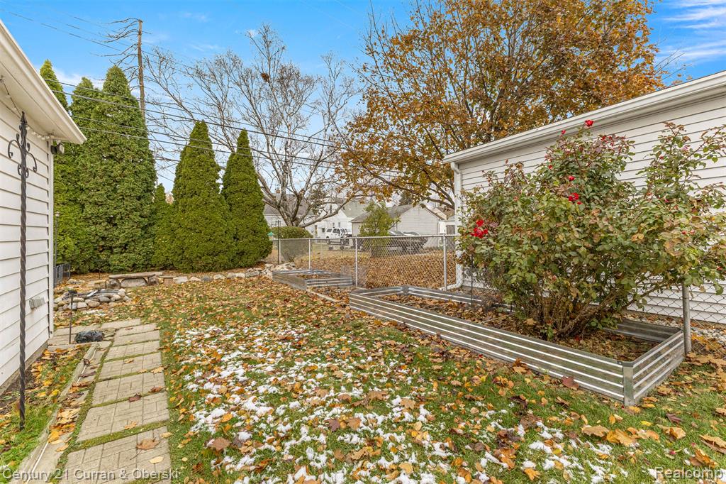 7254 Mayfair Street, Taylor, MI 48180 — Photo 27