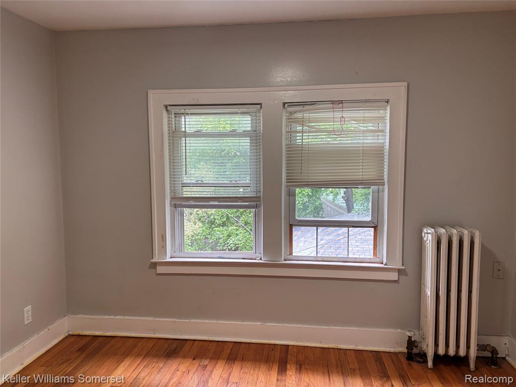963 E Hayes Avenue, Hazel Park, MI 48030 — Photo 10
