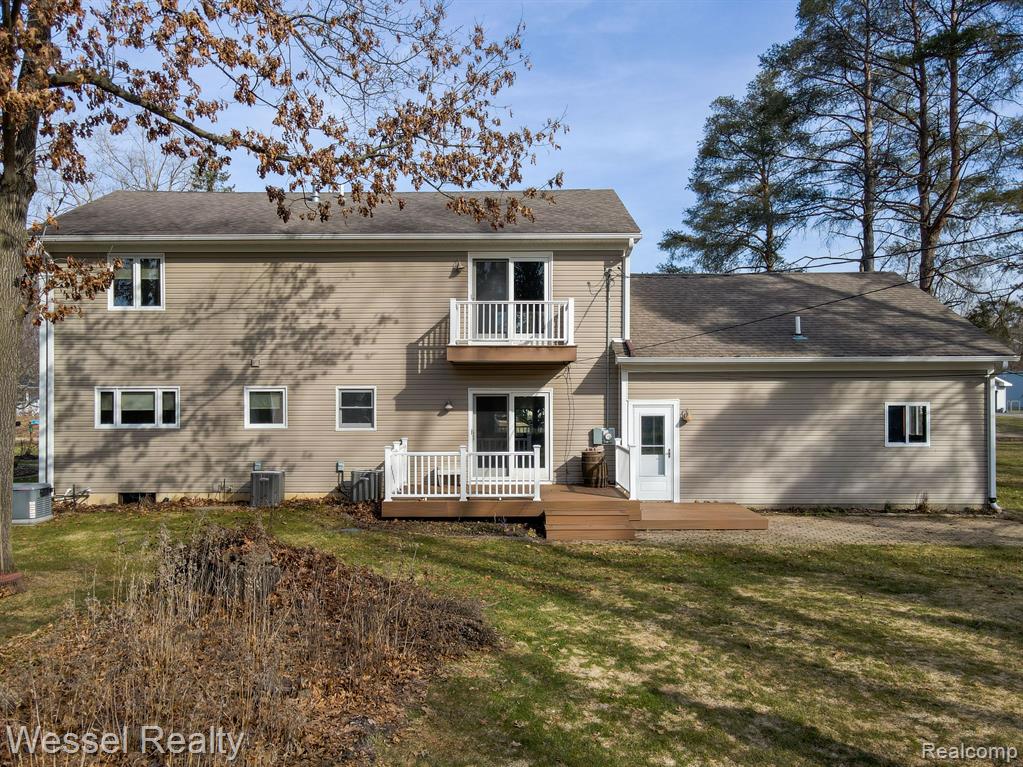 557 Green Cove Drive, Holly, MI 48442 — Photo 38
