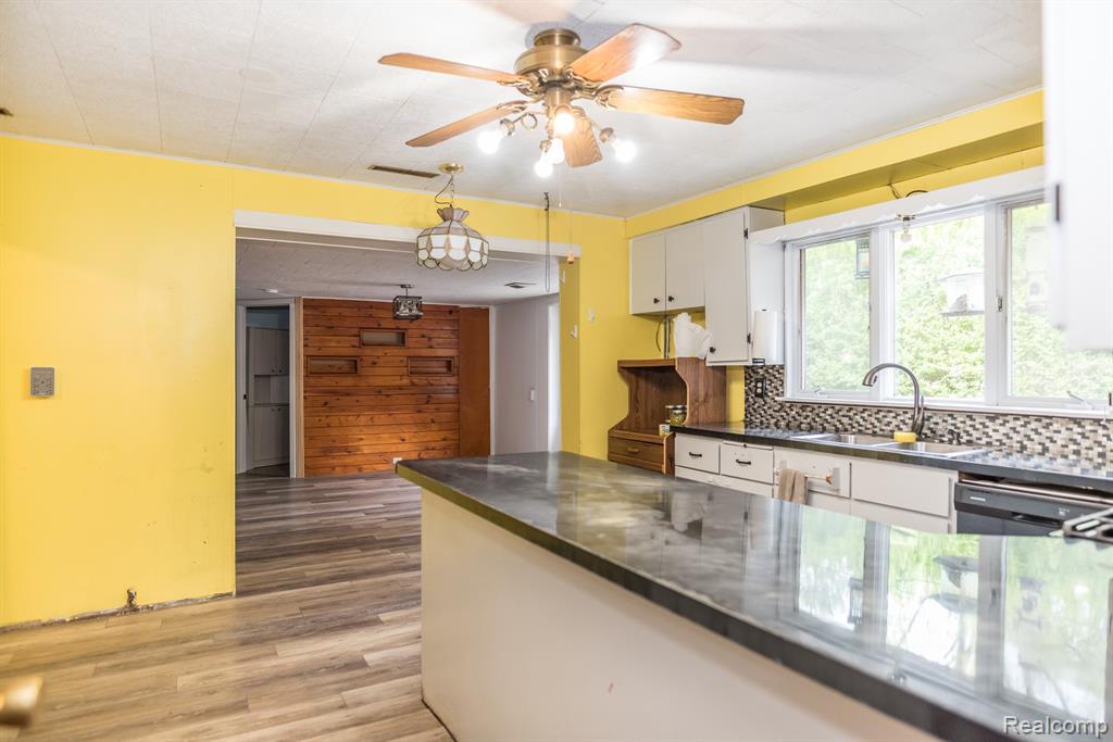 4216 Parker Road, Fort Gratiot, MI 48059 — Photo 14