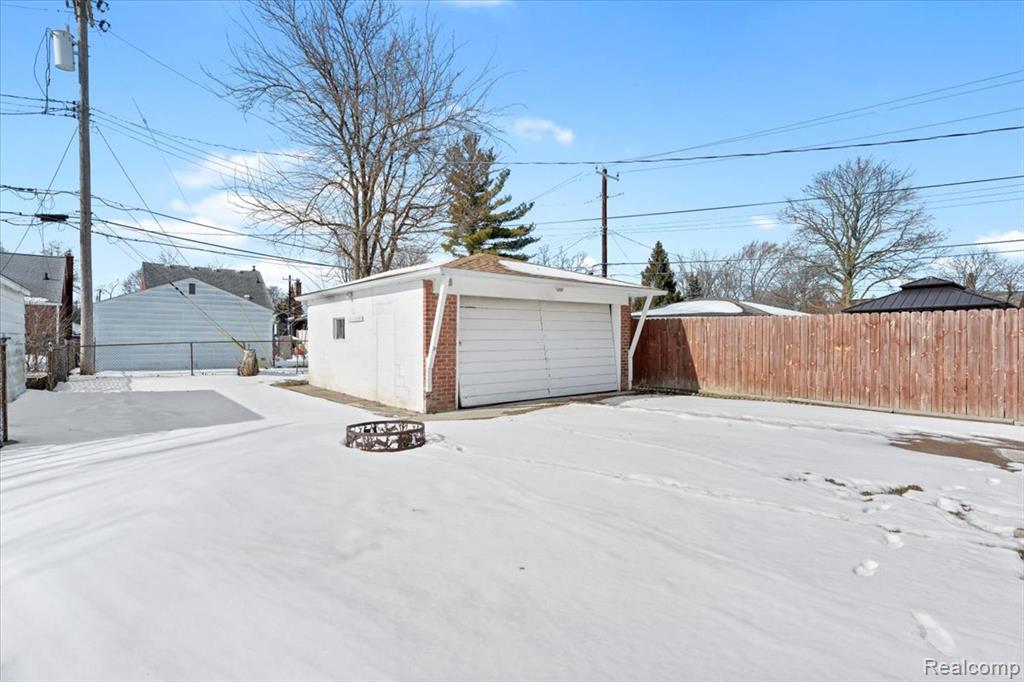 6740 Larme Avenue, Allen Park, MI 48101 — Photo 20