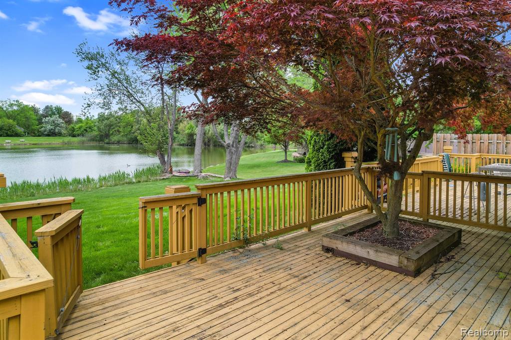 6655 MOUNTAIN Drive, Troy, MI 48098 — Photo 42