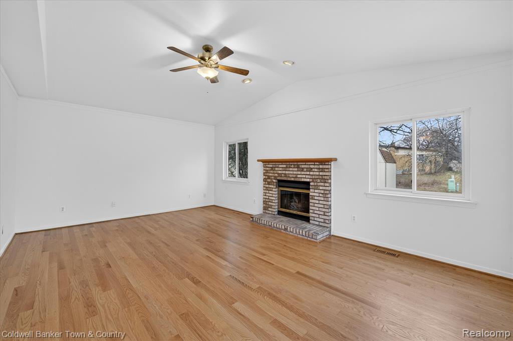 8895 Knolson Avenue, Livonia, MI 48150 — Photo 19