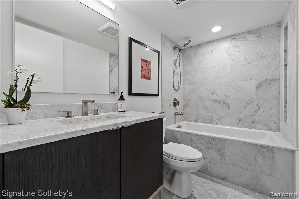 411 S Old Woodward Avenue, 704, Birmingham, MI 48009 — Photo 15